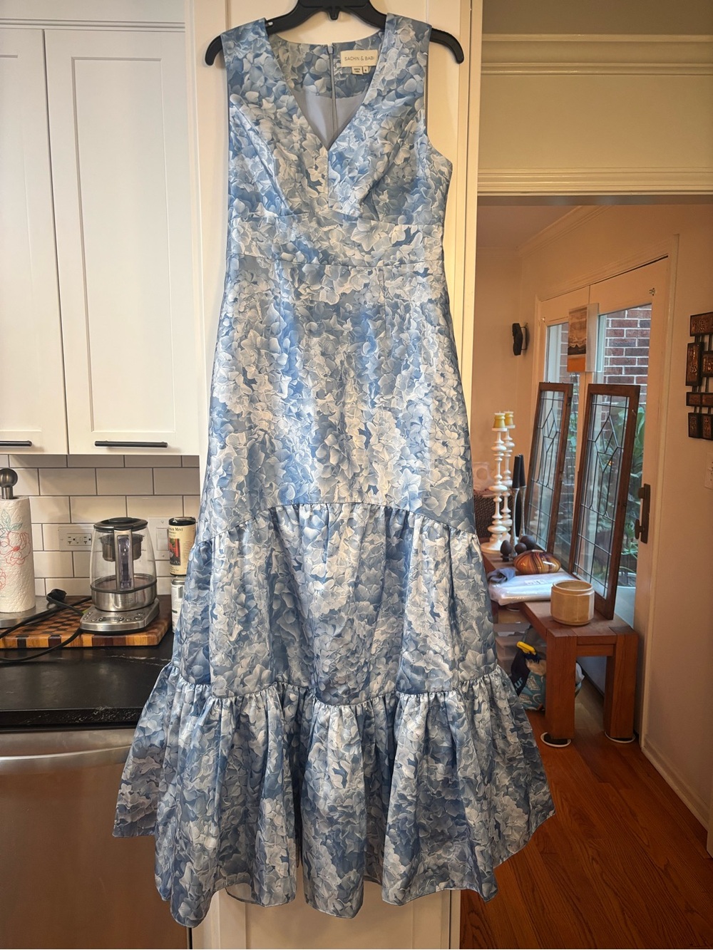 new Sachin and Babi Rori v neck mikado tiered gown in hydrangea blooms blue - Picture 4 of 9